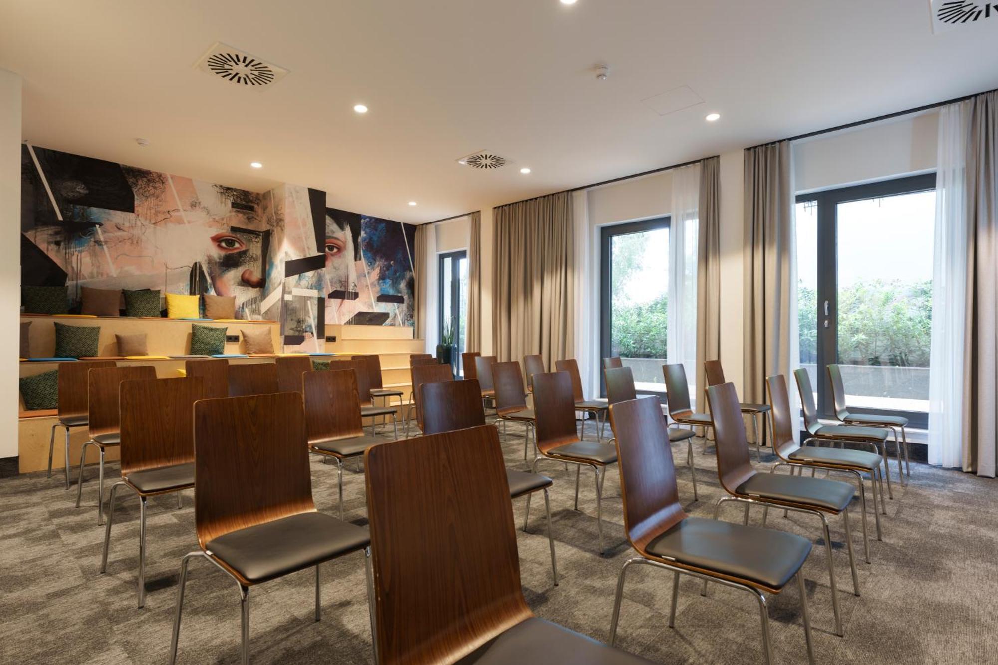 Vienna House Easy By Wyndham Berlin Potsdamer Platz — Foto 1